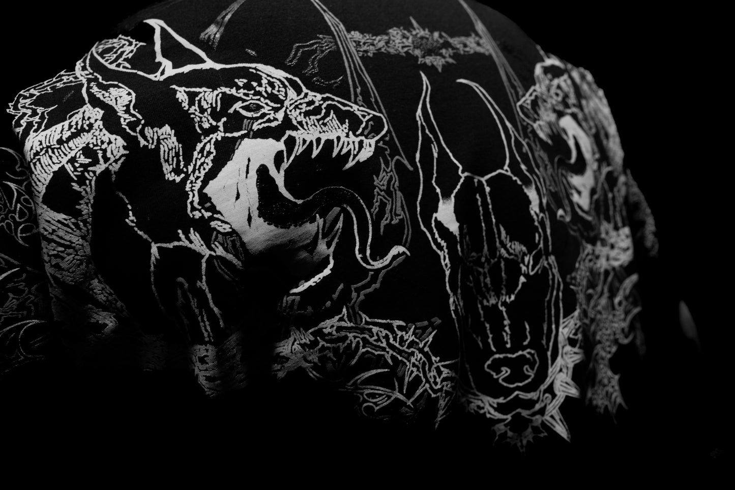 Camiseta Oversized - Hell Hounds