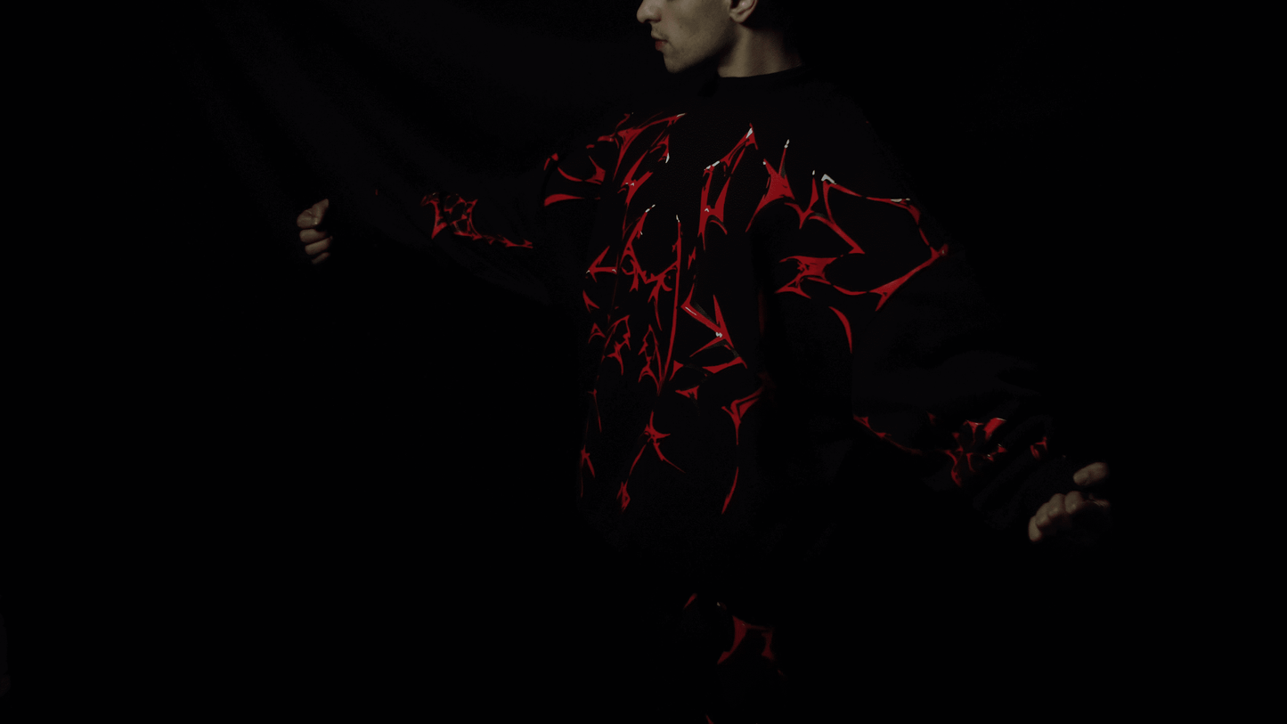 Moletom Oversized- Crimson Veil