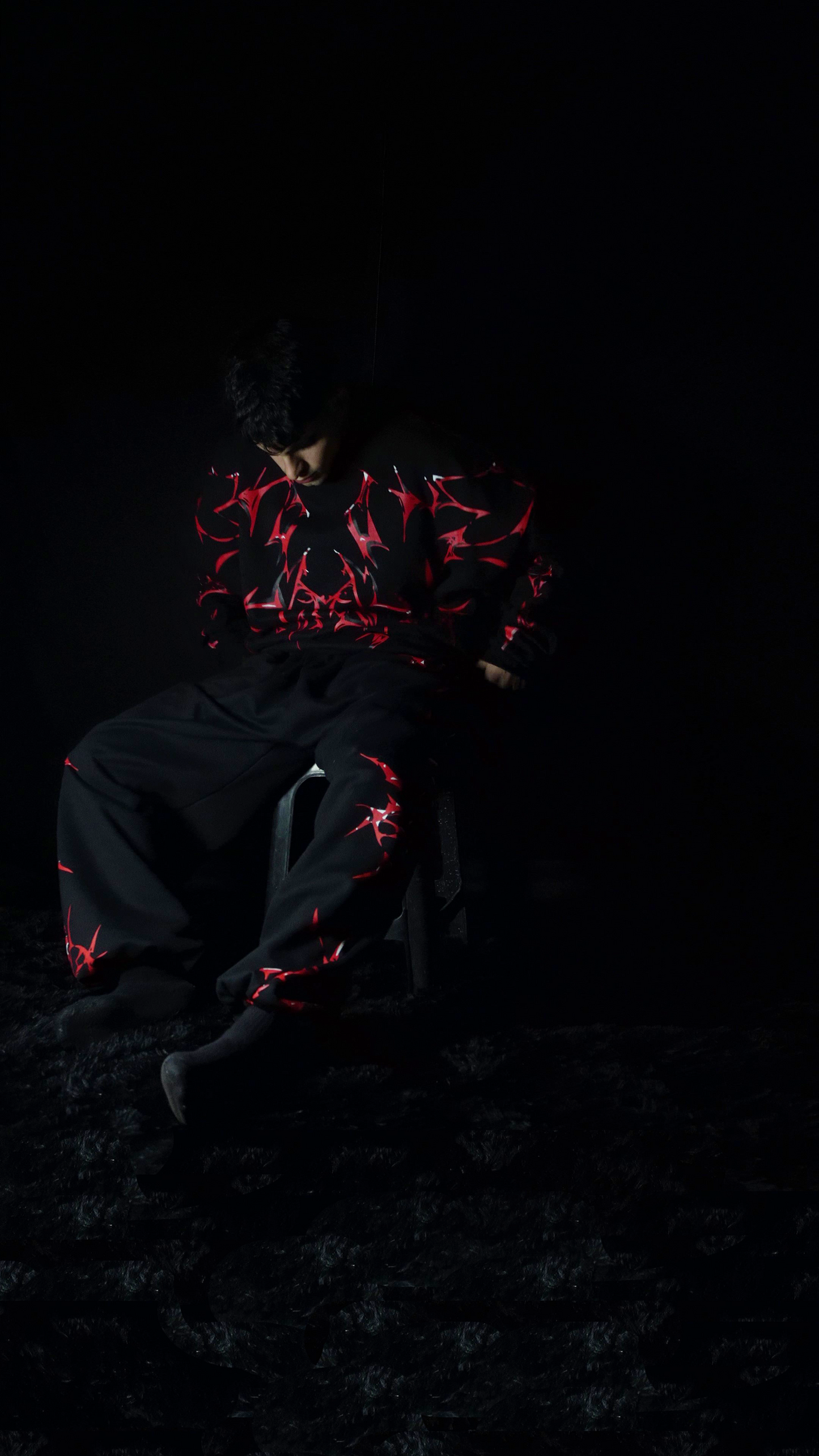 Calca Oversized- Crimson Veil