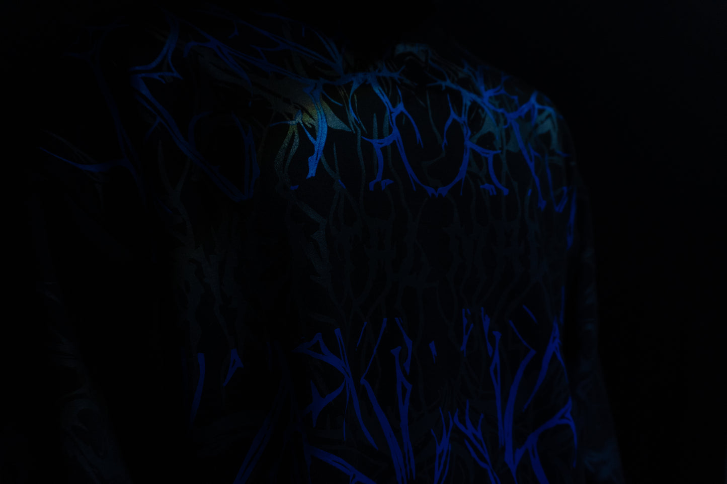 Camiseta Manga Longa - Ethereal Blaze