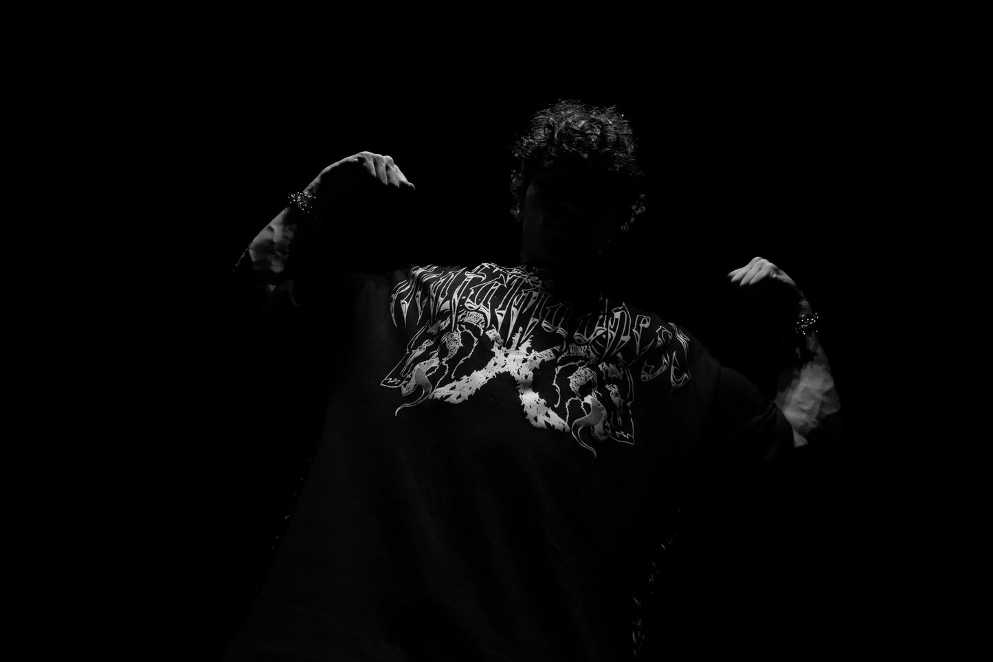 Camiseta Oversized - Hell Hounds