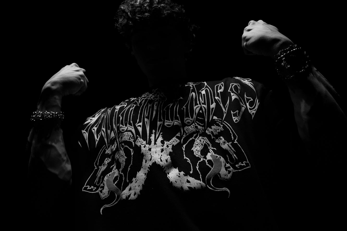Camiseta Oversized - Hell Hounds