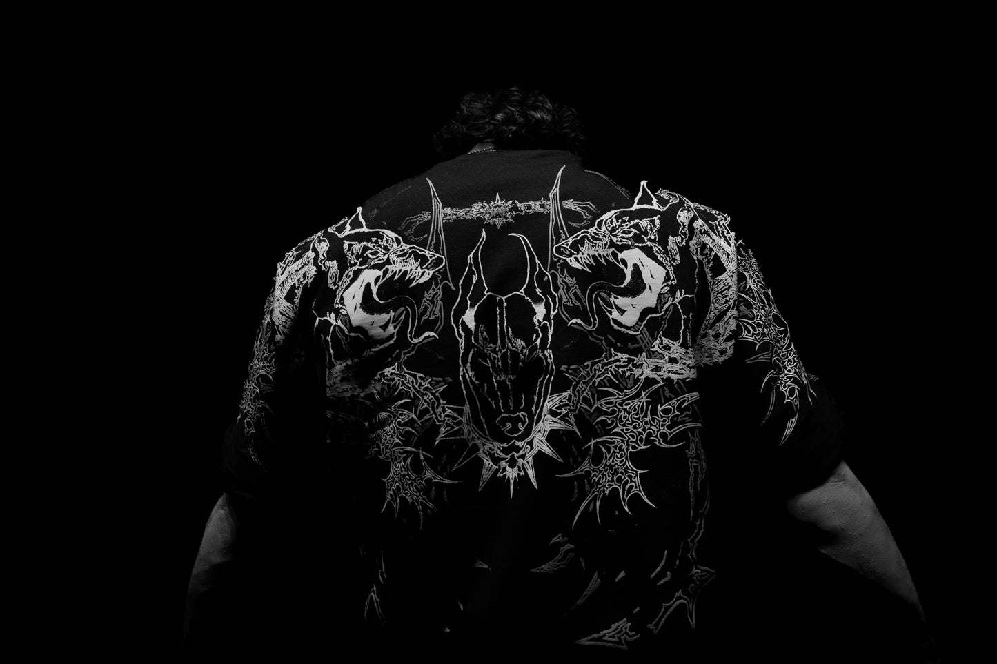 Camiseta Oversized - Hell Hounds