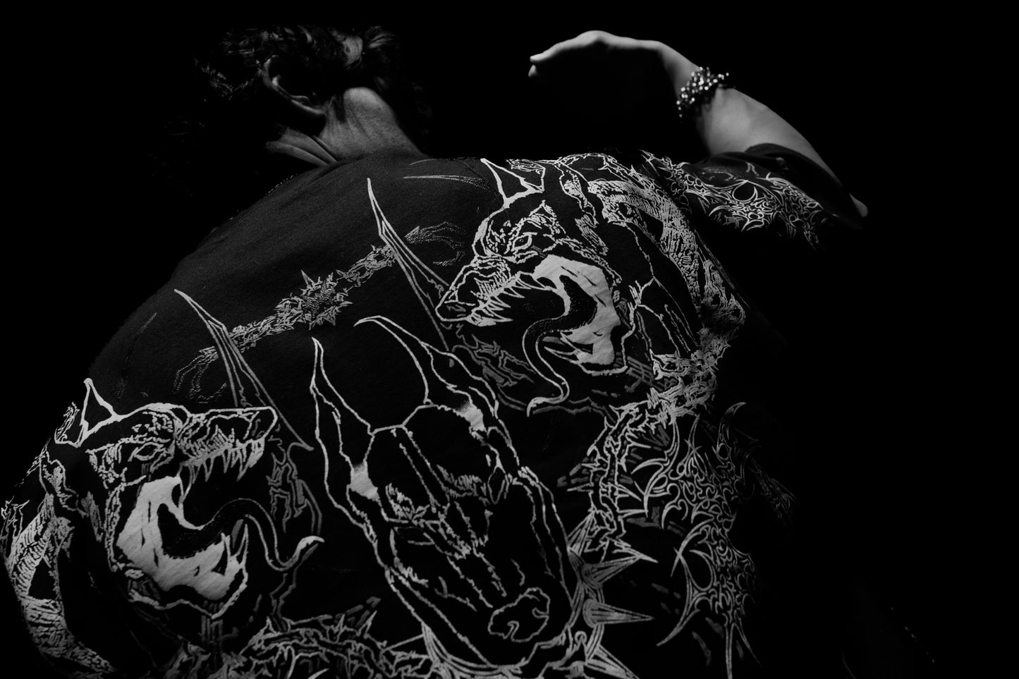 Camiseta Oversized - Hell Hounds