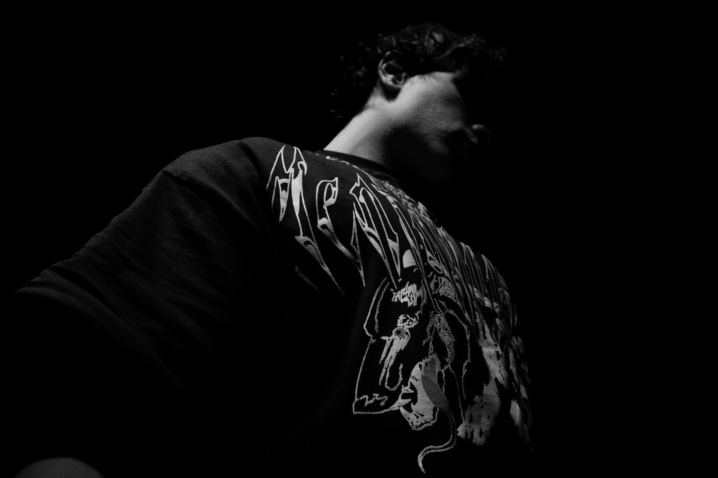 Camiseta Oversized - Hell Hounds