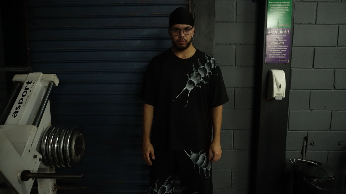 Camiseta Oversized- Creature Within